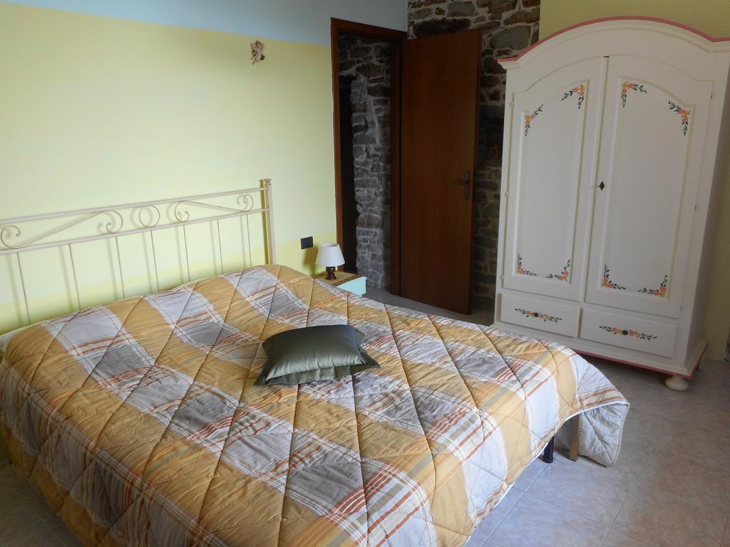 Agriturismo Cascina Serra Cossano Belbo Exterior foto